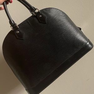 epi leather Louis Vuitton